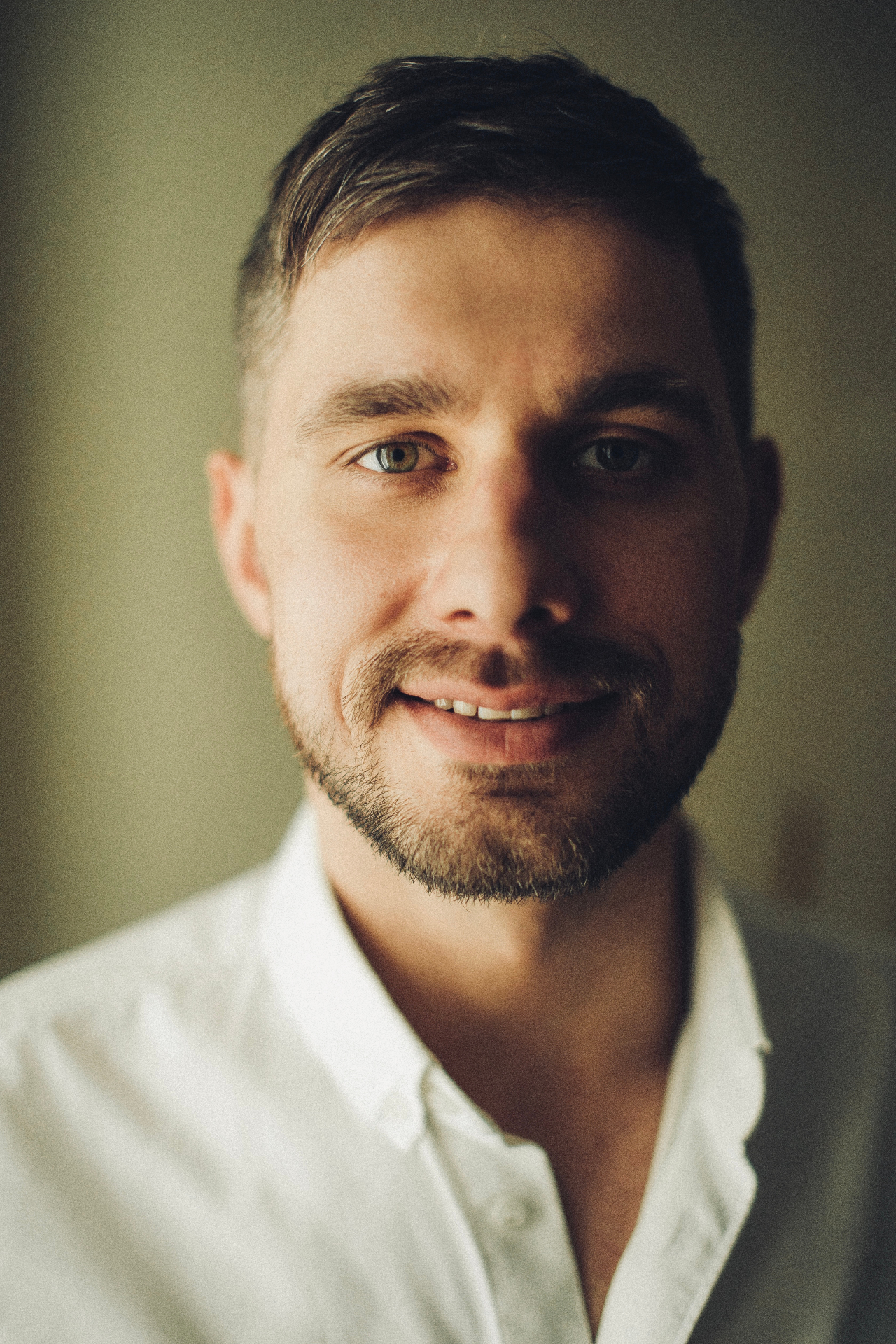 Sasha Antropov, founder of properlee.ai